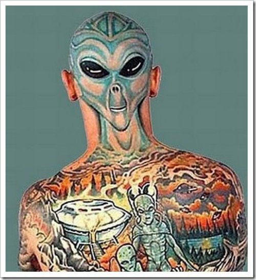 Optical Illusion Alien Tattoo On Full Back
